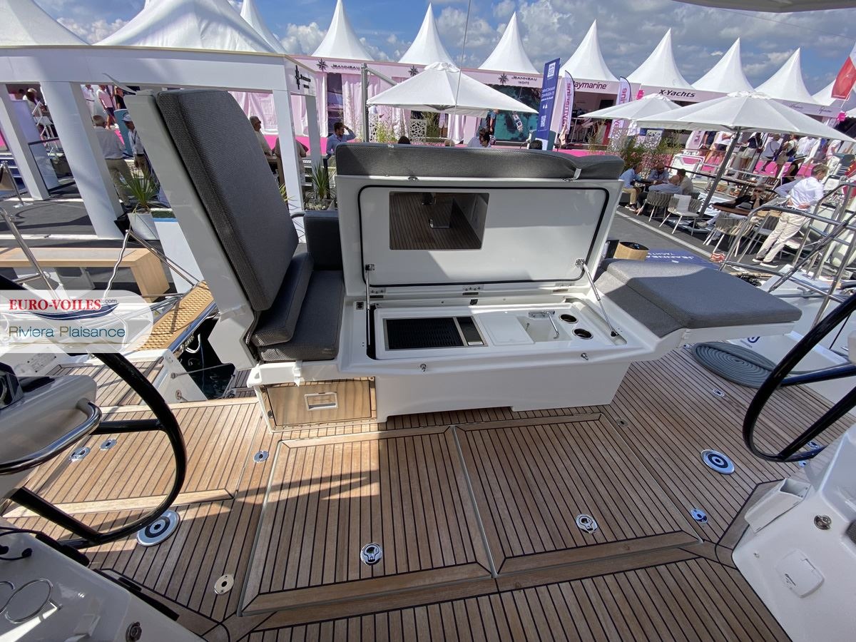 Jeanneau Yatch 60 