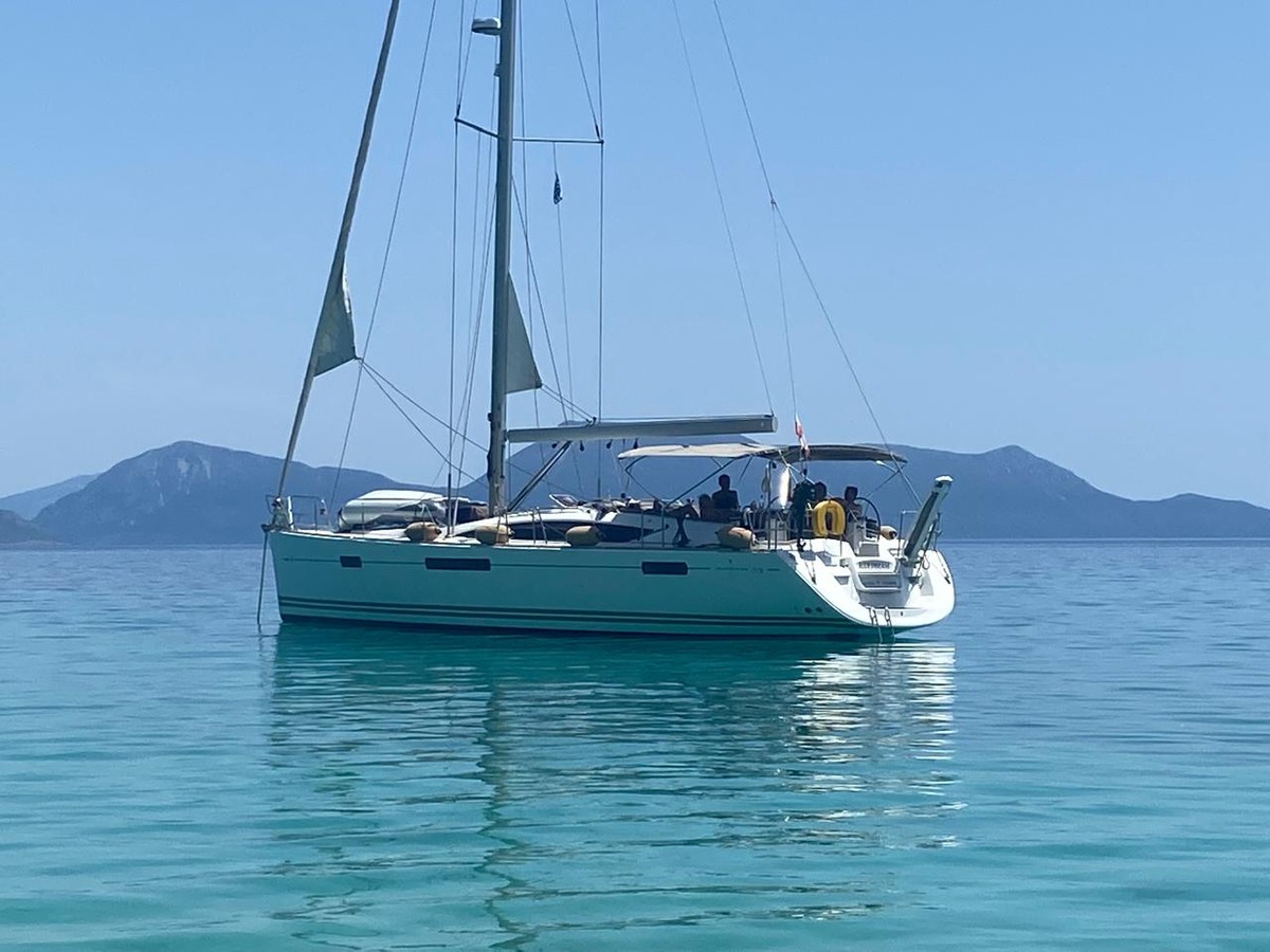 JEANNEAU 53