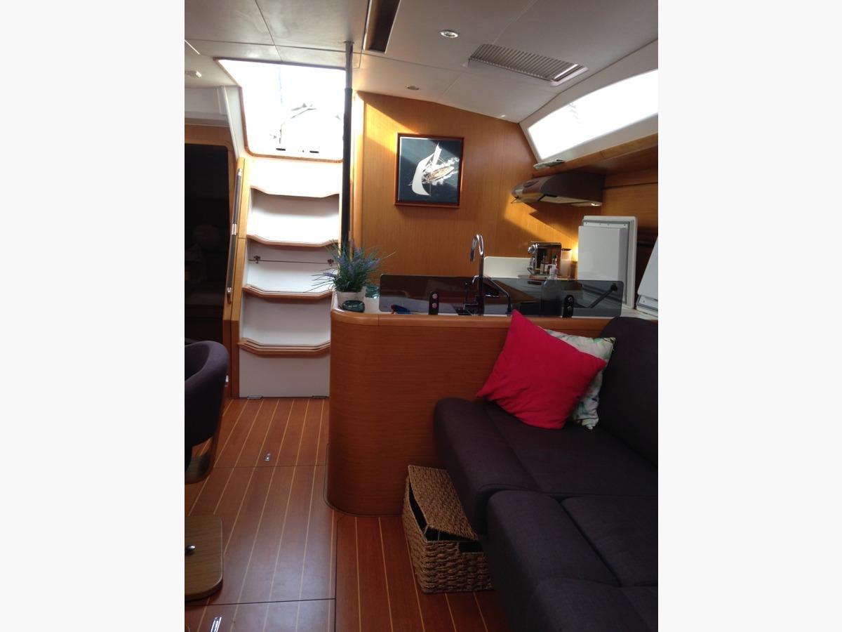 JEANNEAU 53