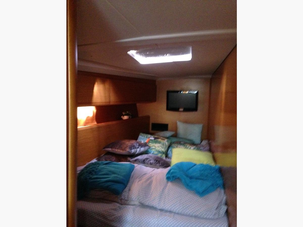 JEANNEAU 53