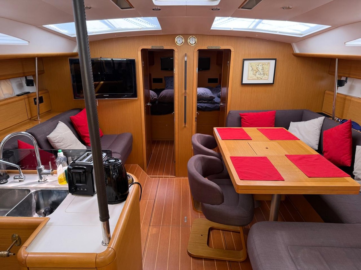 JEANNEAU 53