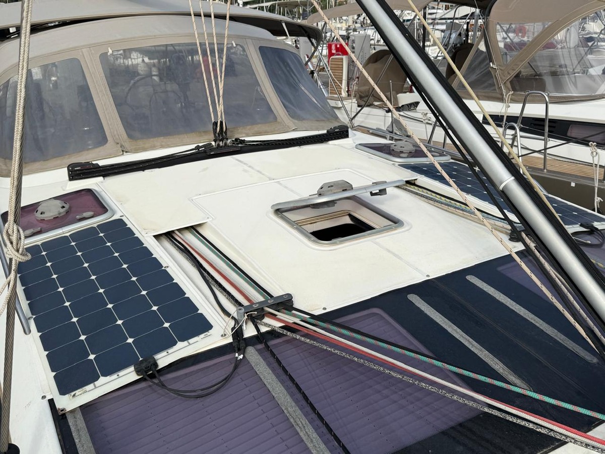 JEANNEAU 53