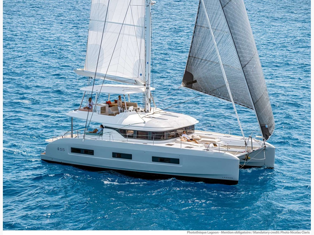 catamaran lagoon 55 prix