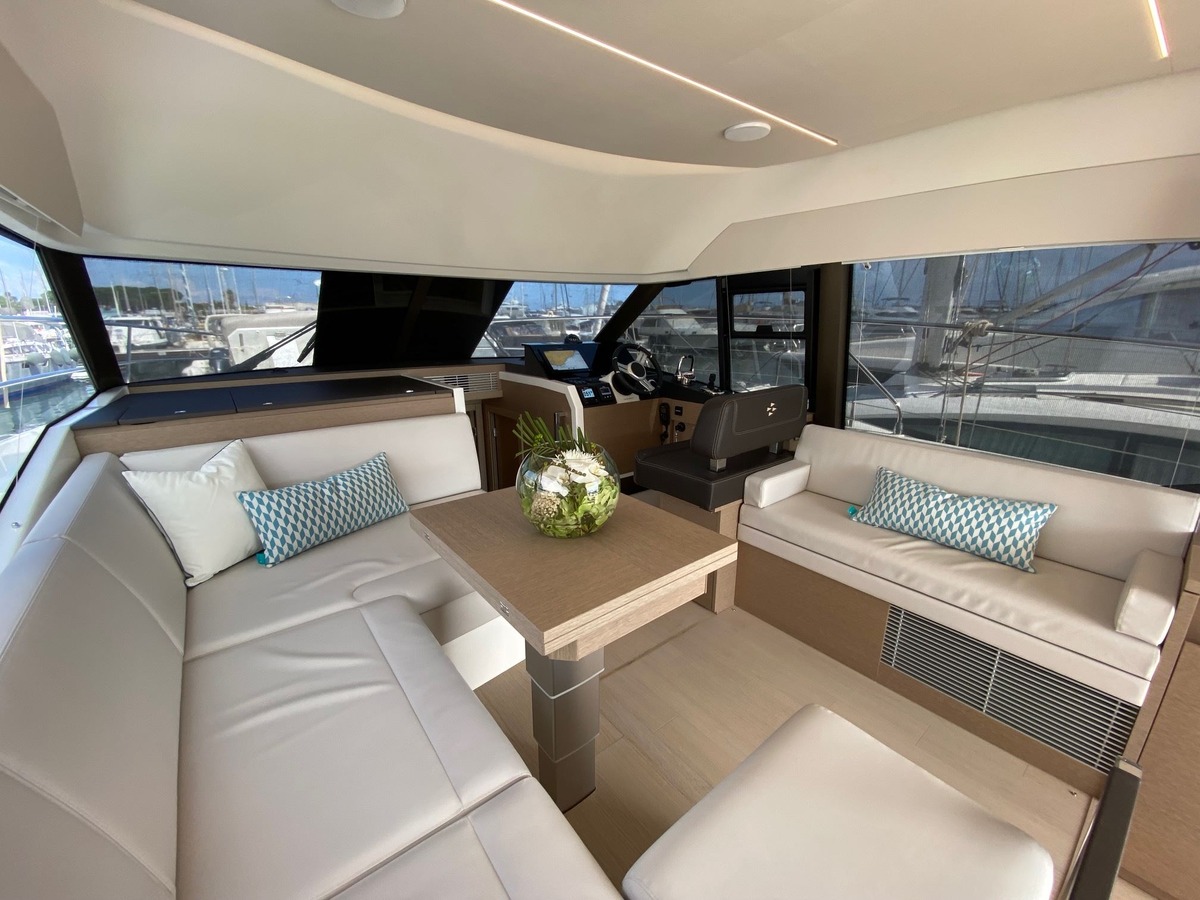 PRESTIGE 420 FLY