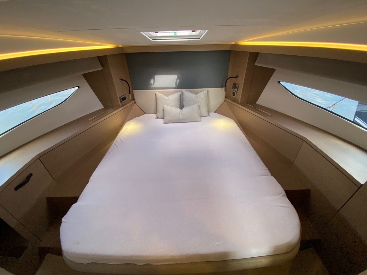PRESTIGE 420 FLY
