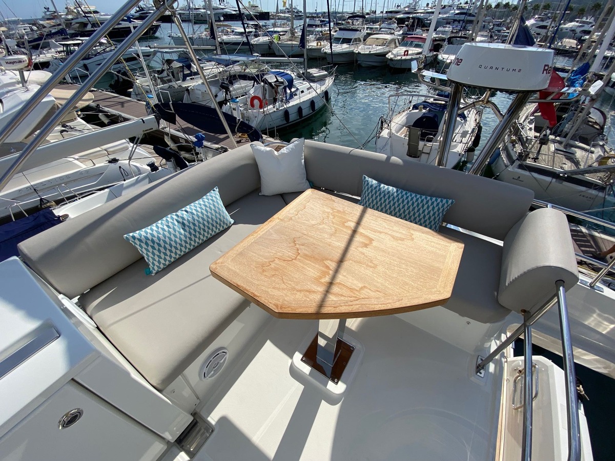 PRESTIGE 420 FLY