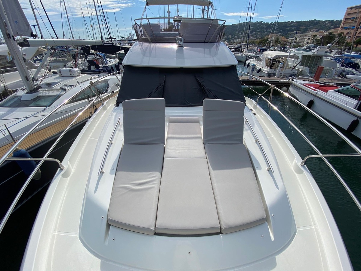PRESTIGE 420 FLY
