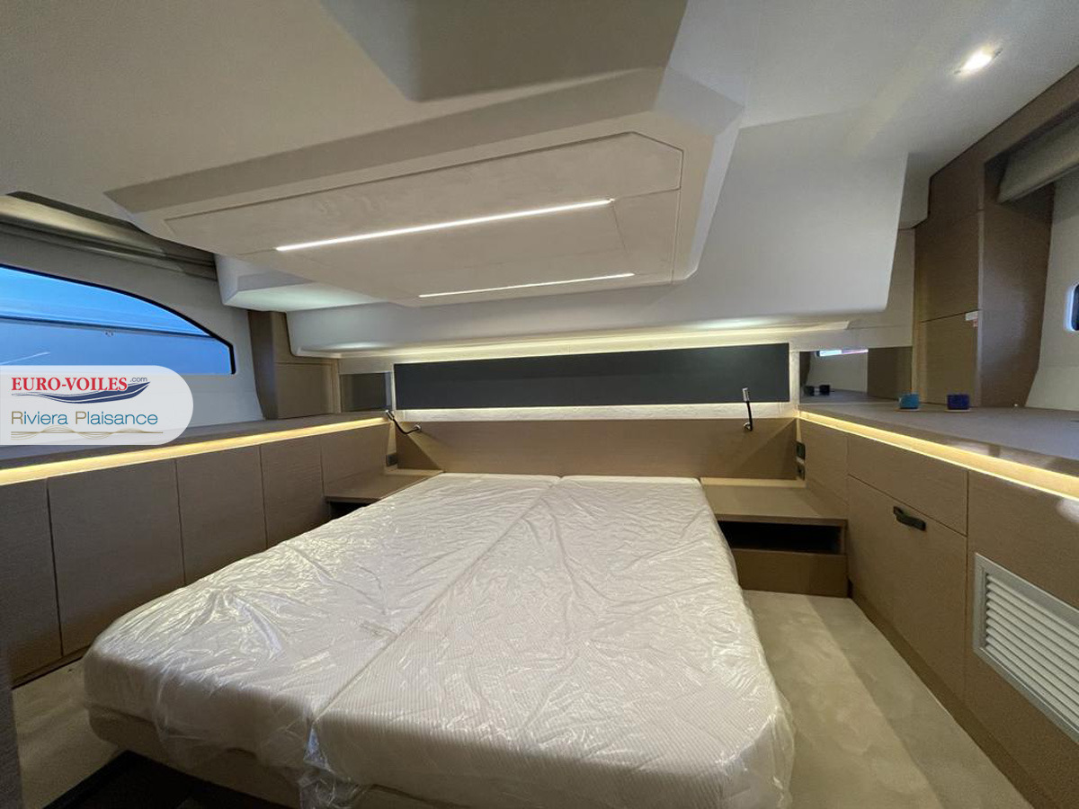 PRESTIGE 420 FLY