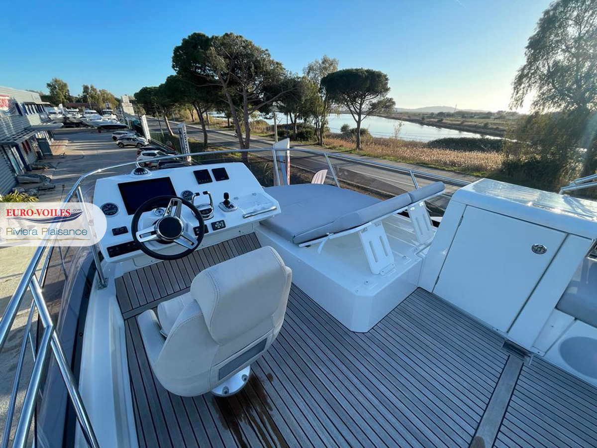 PRESTIGE 420 FLY
