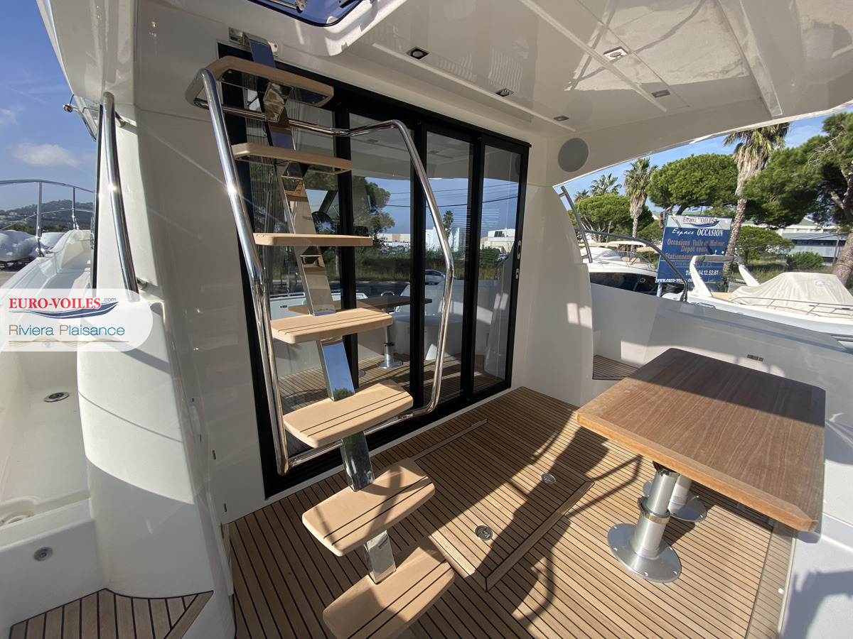 PRESTIGE 420 FLY