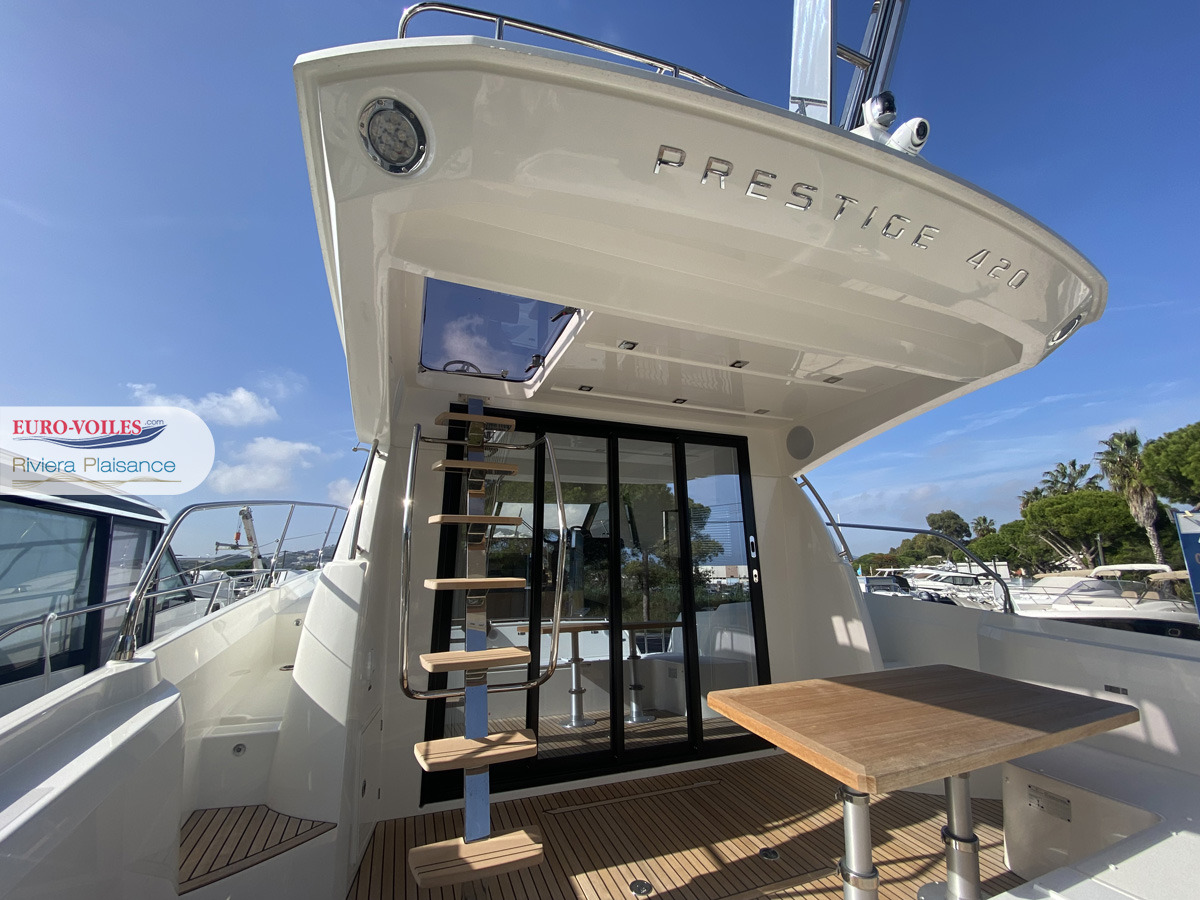 PRESTIGE 420 FLY