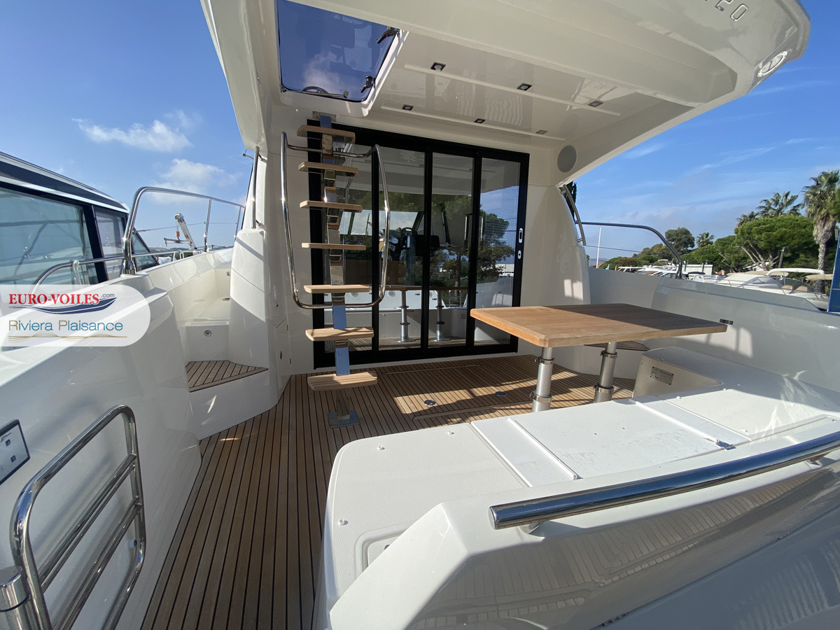 PRESTIGE 420 FLY