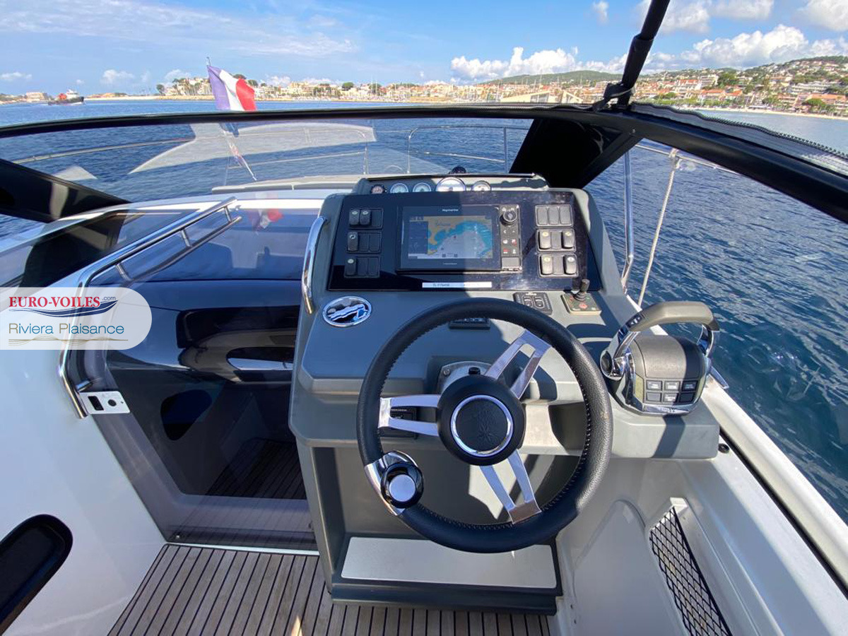 LEADER 30