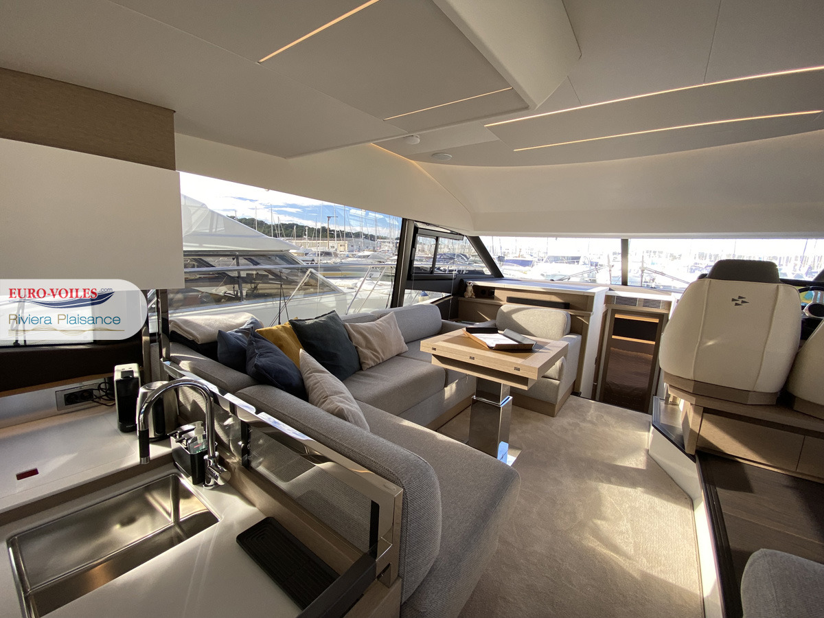 PRESTIGE 520 FLY