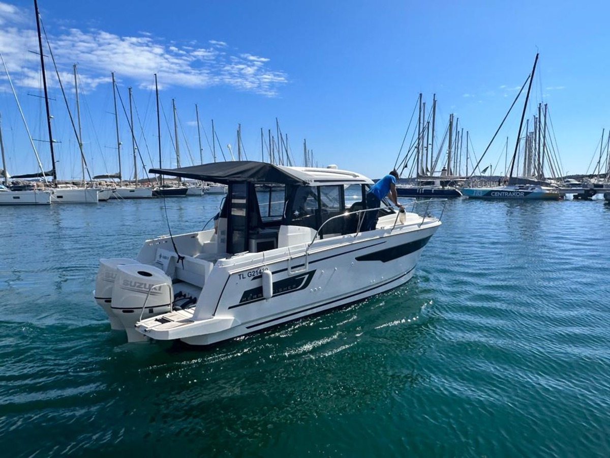 MERRY FISHER 895