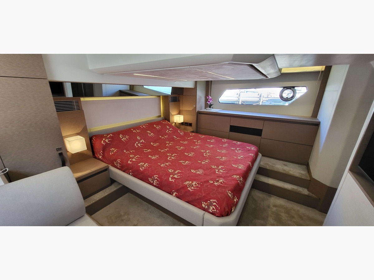 PRESTIGE 460 FLY