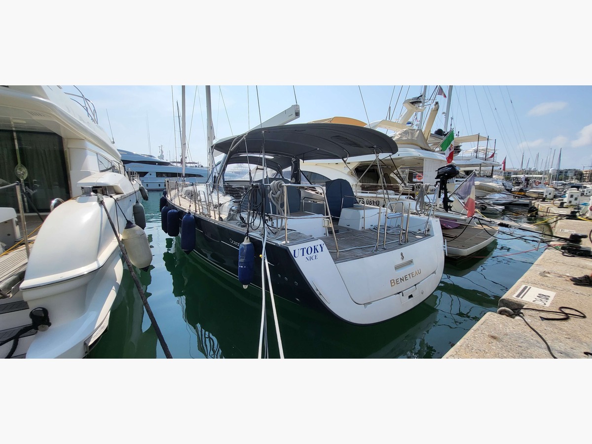 OCEANIS 60