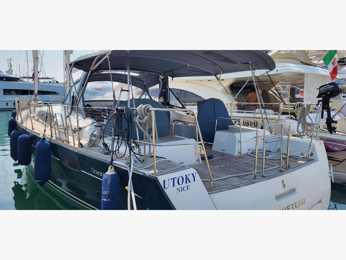 OCEANIS 60