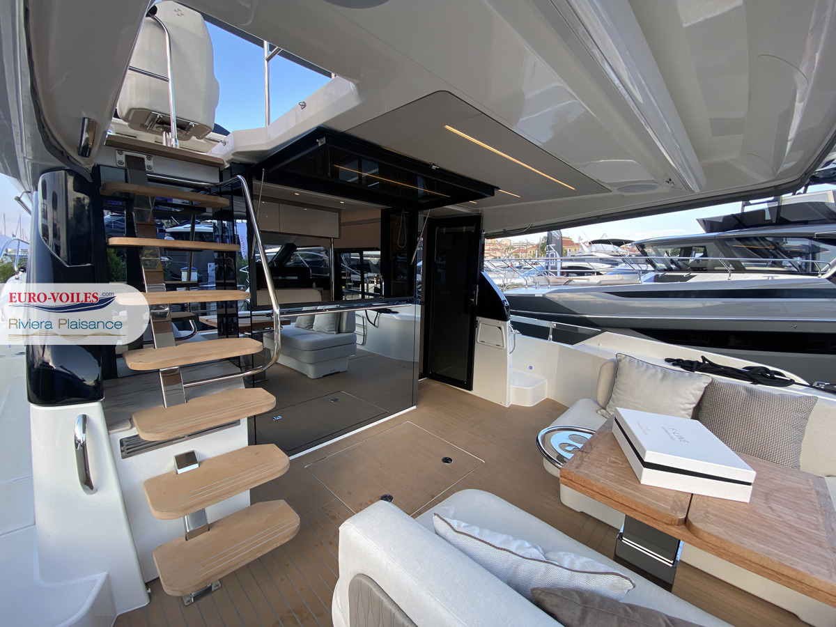PRESTIGE F4