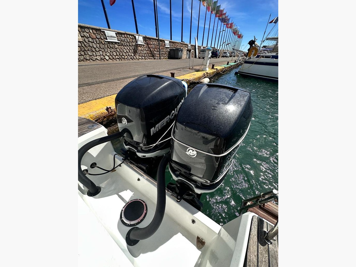 CAP CAMARAT 8.5 WA