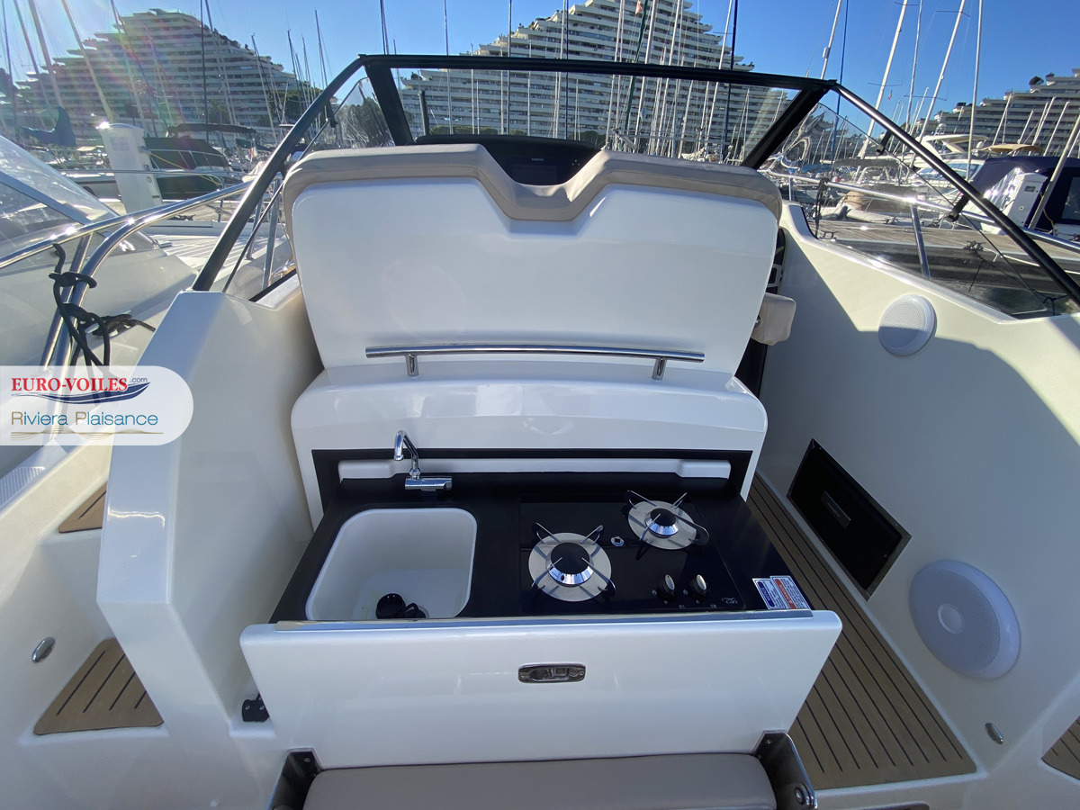 QUICKSILVER 875 SUNDECK