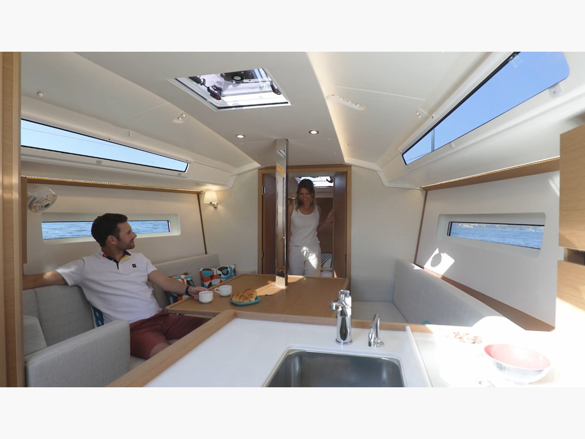 SUN ODYSSEY 350