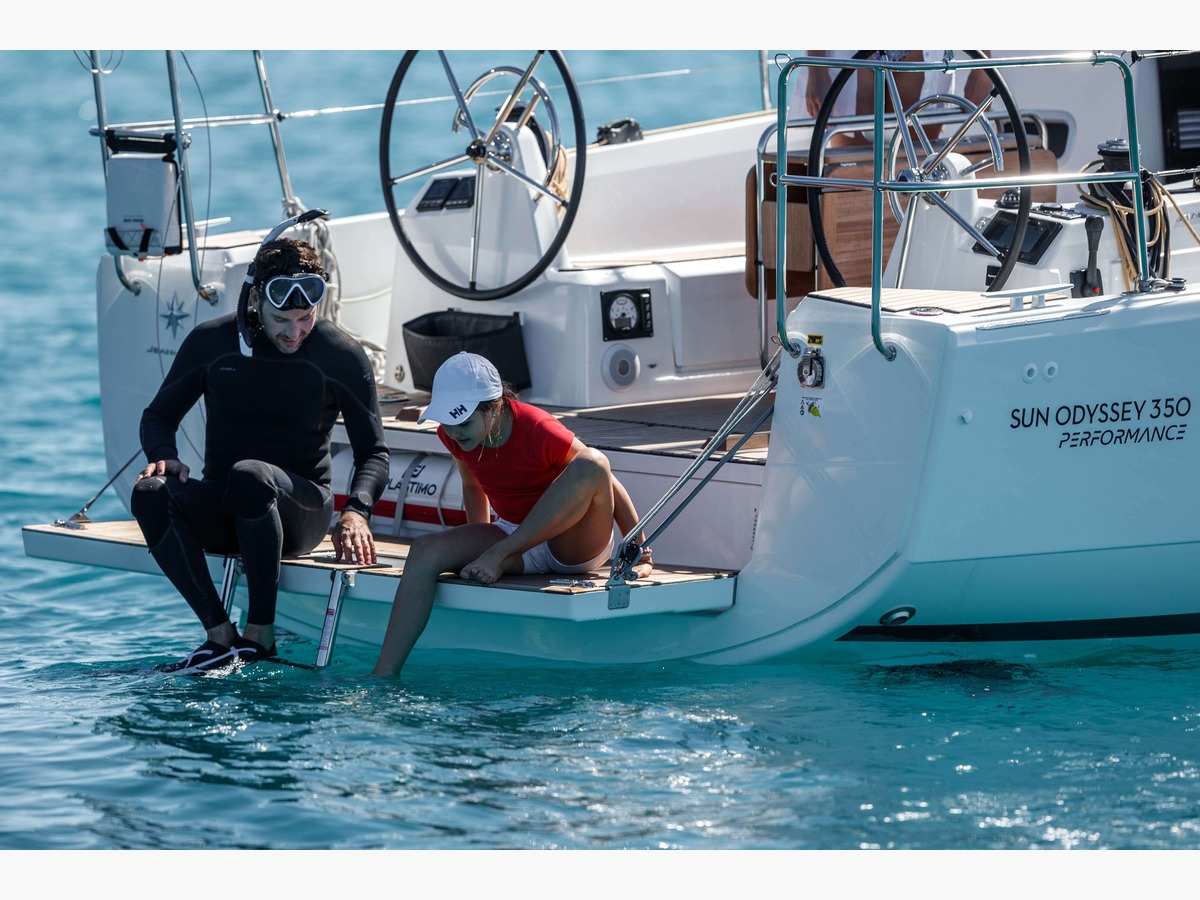 SUN ODYSSEY 350