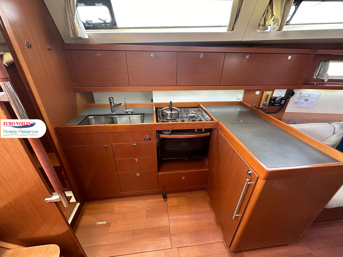 OCEANIS 41