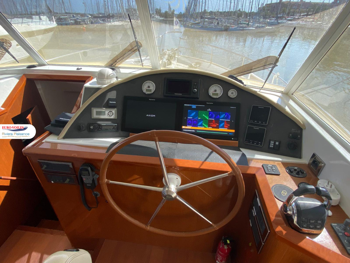 SWIFT TRAWLER 52