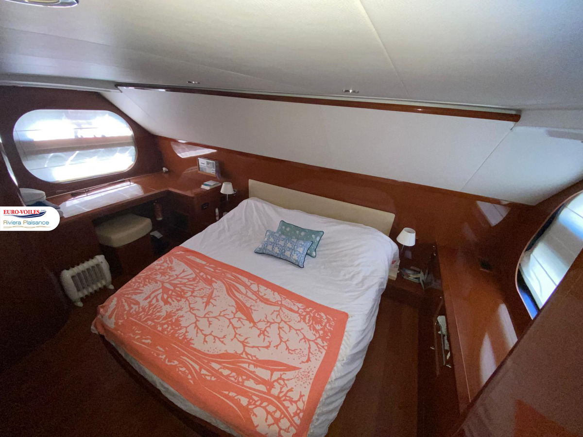 SWIFT TRAWLER 52