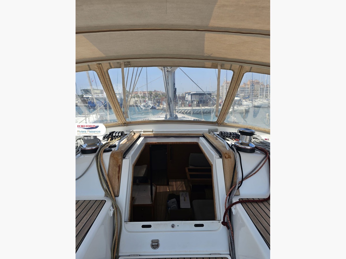 JEANNEAU 53