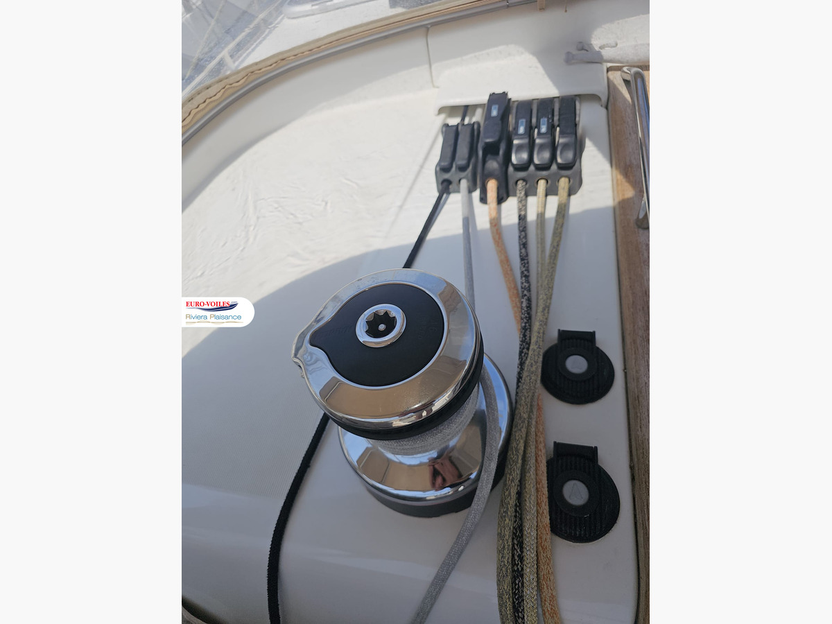 JEANNEAU 53
