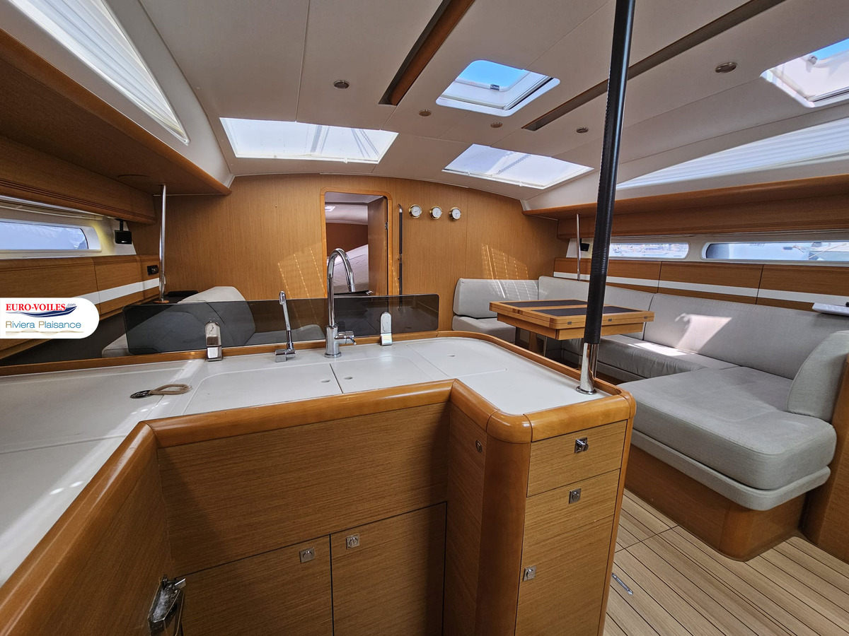 JEANNEAU 53