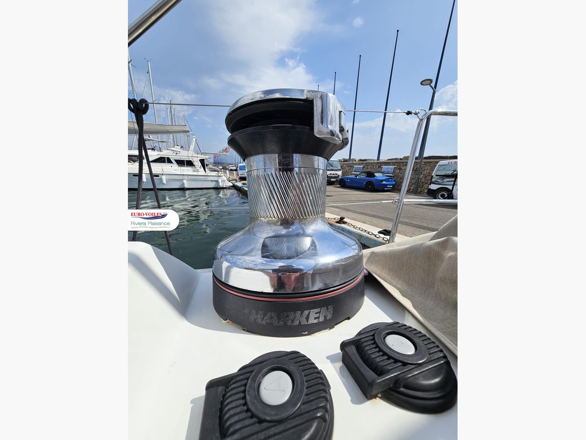 JEANNEAU 53