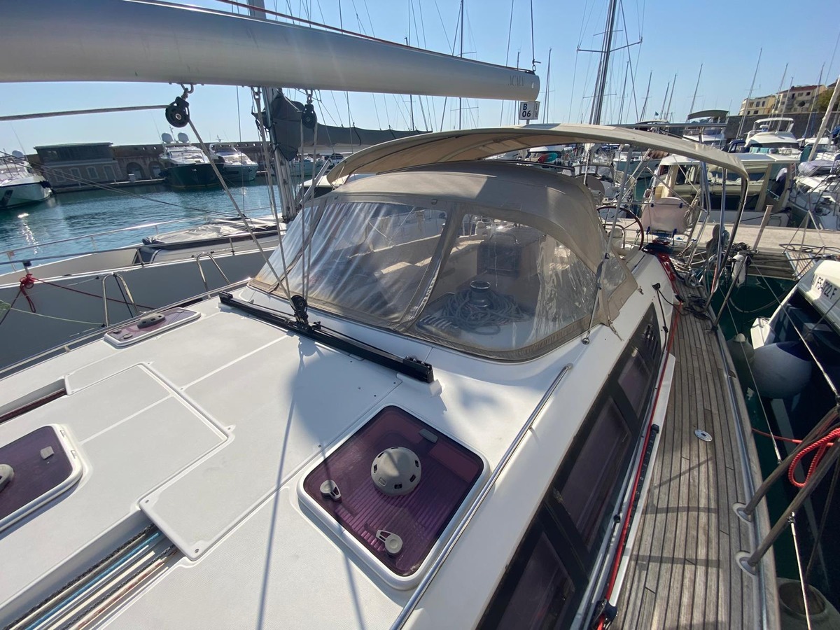 JEANNEAU 53