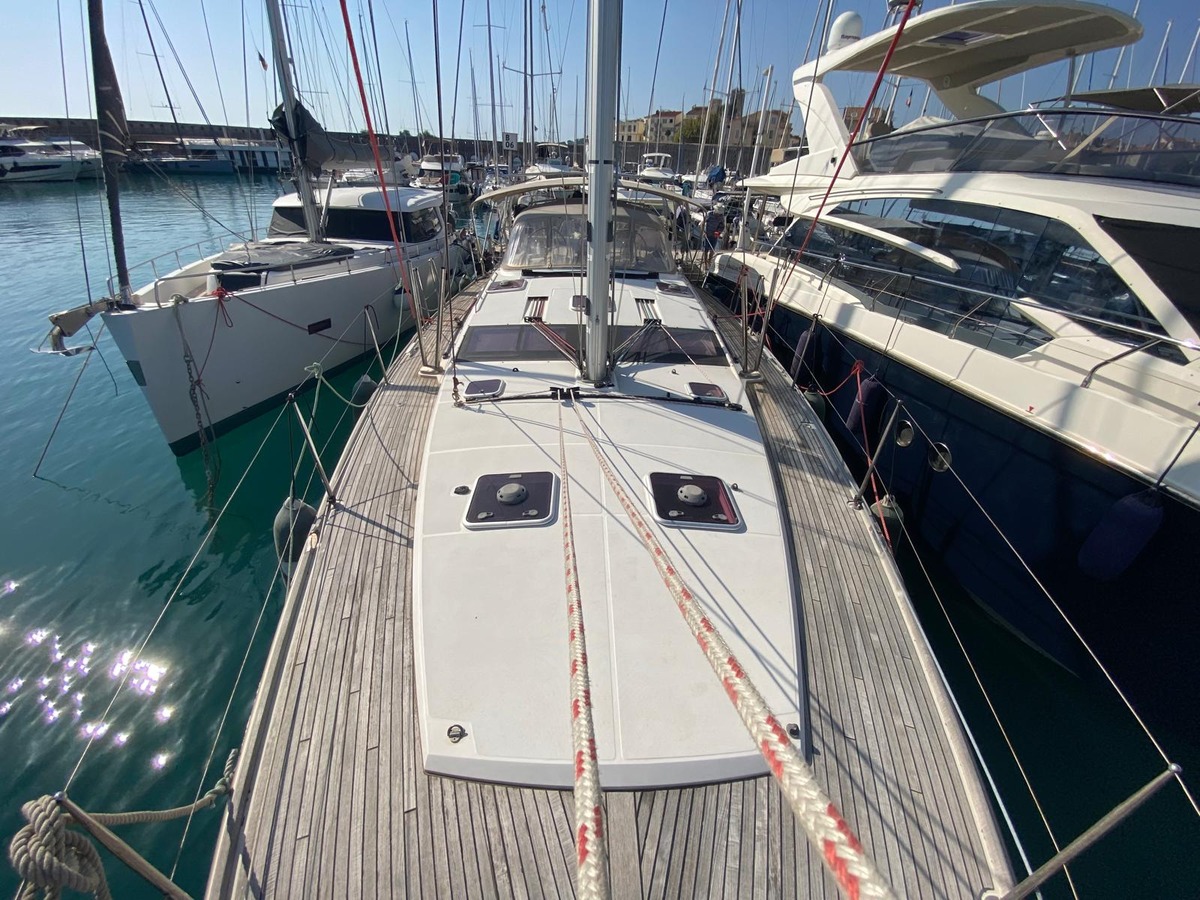 JEANNEAU 53