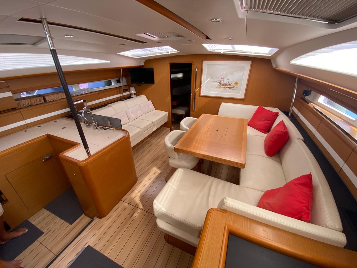 JEANNEAU 53