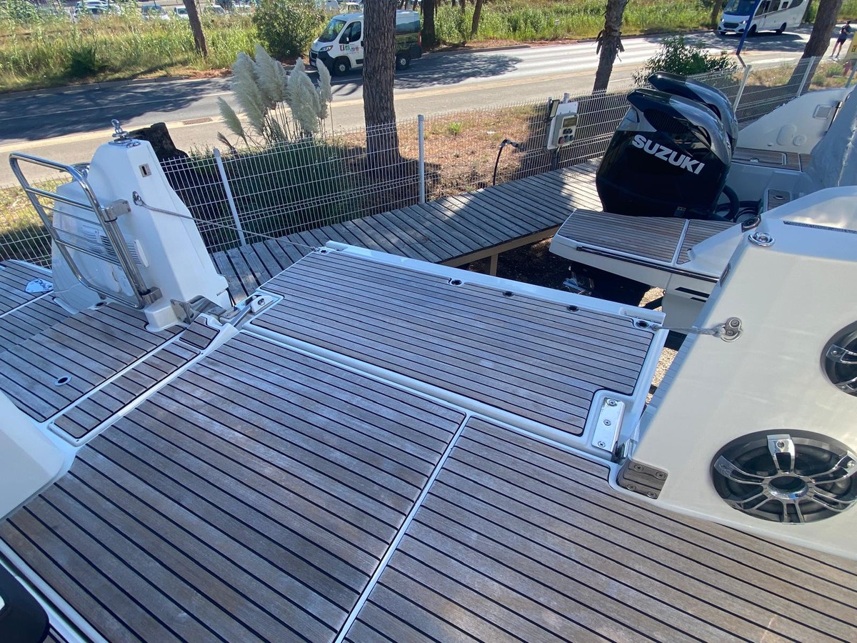 CAP CAMARAT 12.5 WA