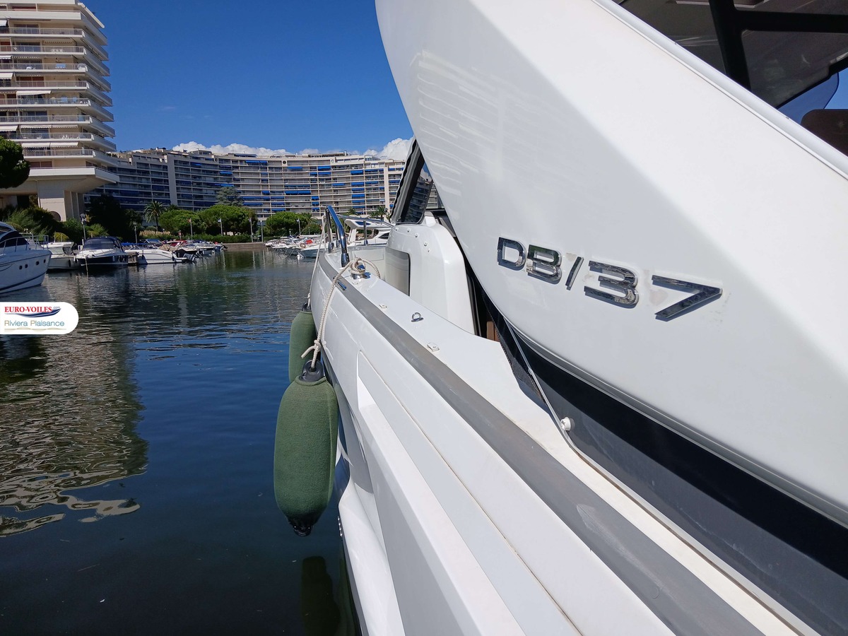 DB 37