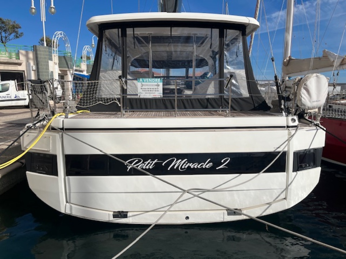 OCEANIS YACHT 62