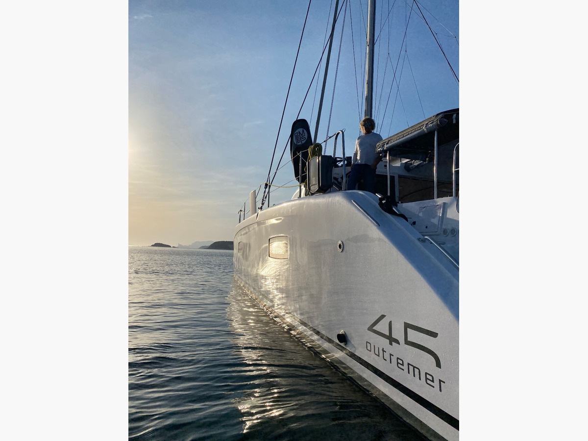 OUTREMER 45