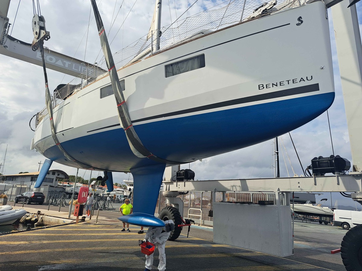 OCEANIS 35.1