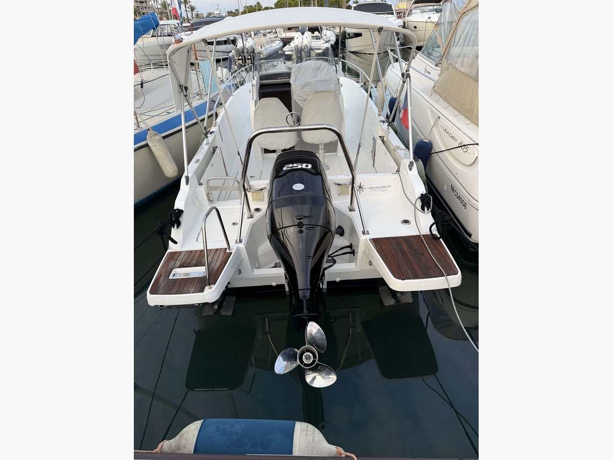 CAP CAMARAT 7.5 CC Srie 2