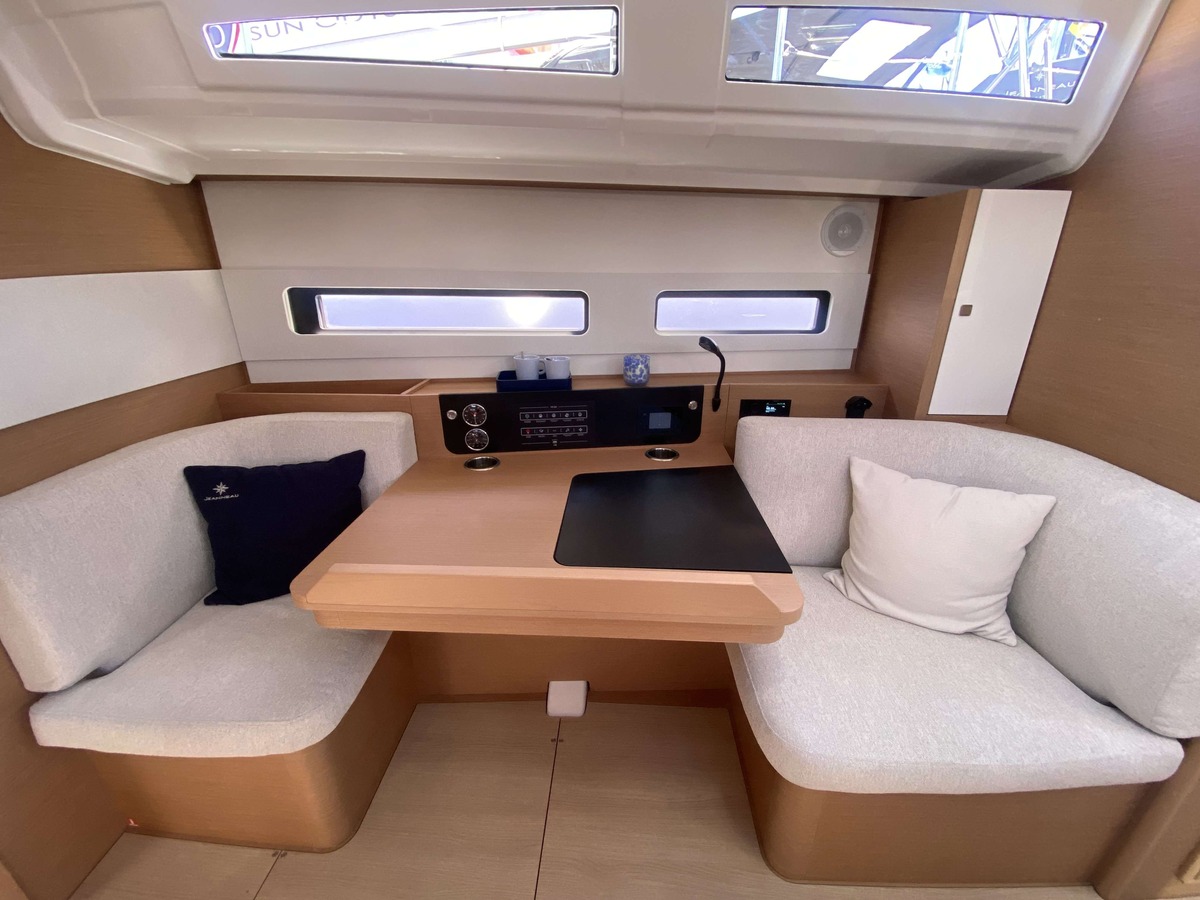 SUN ODYSSEY 415