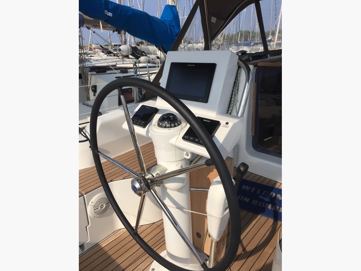 SUN ODYSSEY 319