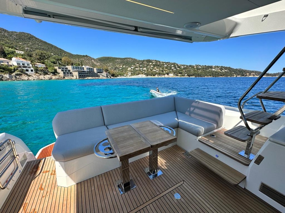 PRESTIGE 520