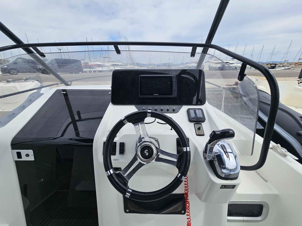 FLYER 8 SUNDECK