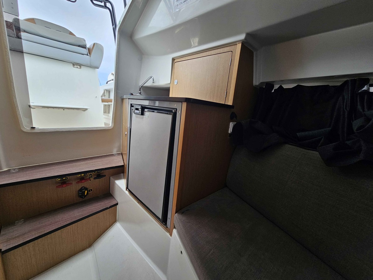 FLYER 8 SUNDECK