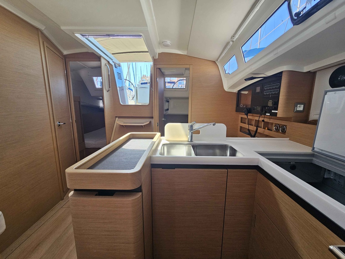 SUN ODYSSEY 410