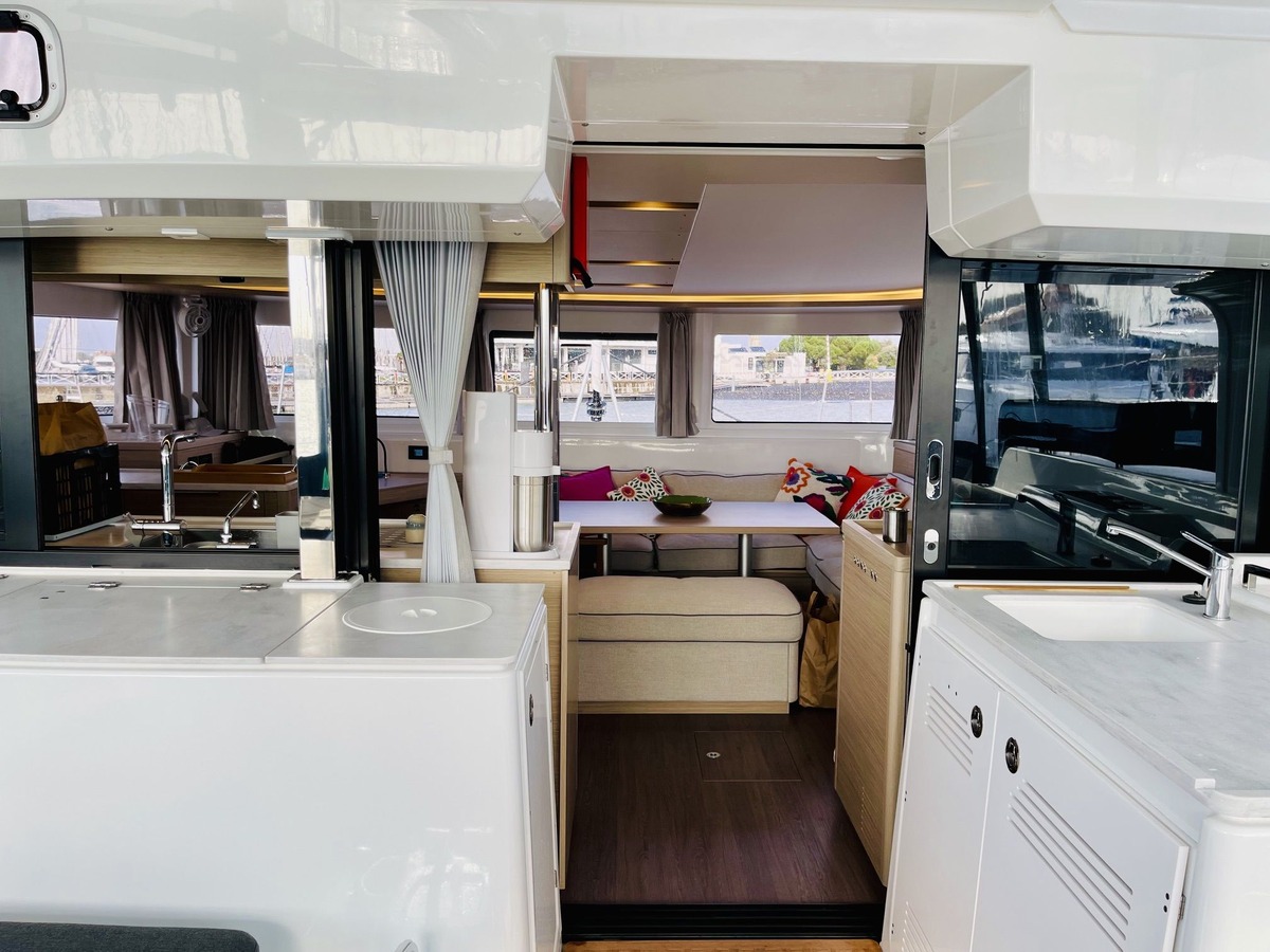 LAGOON 46
